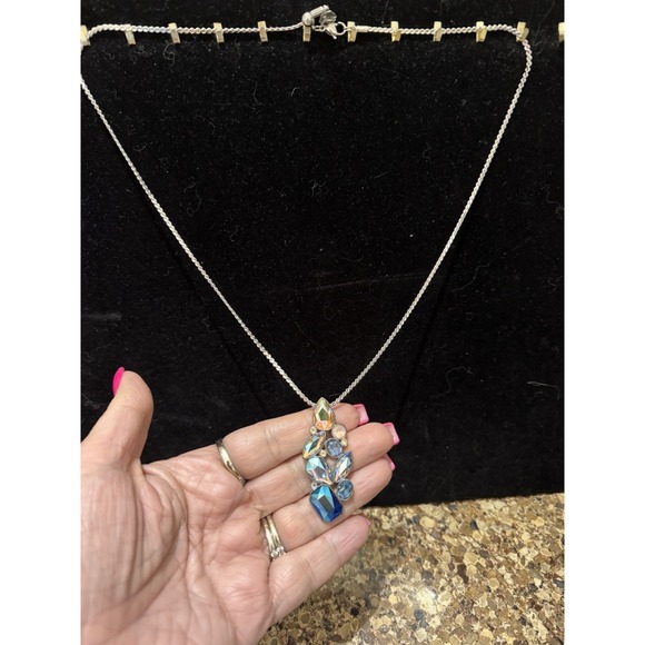 Touchstone Crystal Intrigue Pendant Necklace 4" Adjustable Rhodium Plated NEW - Picture 1 of 8